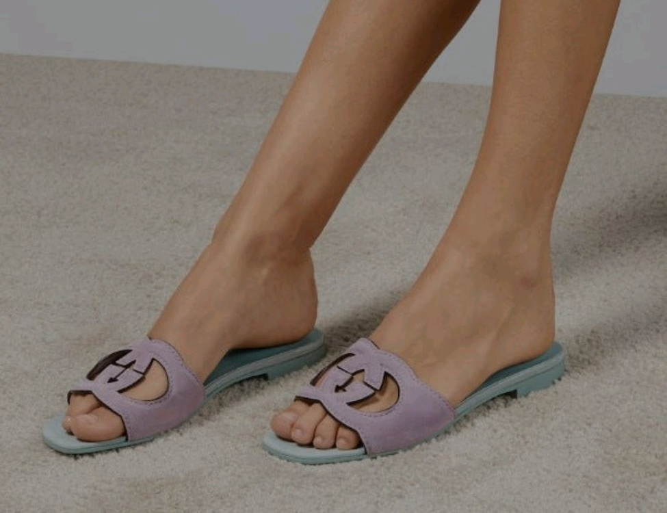 구찌 인터로킹 G 슬라이드 샌들--7