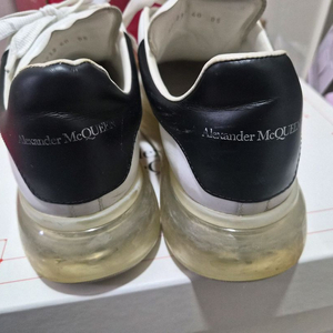 알렉산더맥퀸 에어솔 스니커즈 40사이즈