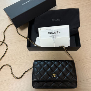 샤넬 캐비어 woc 금장 검정 내장칩 풀박스