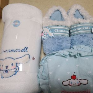 시나모롤 담요/슬리퍼/파우치세트