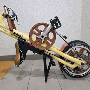 스트라이다 블랙(18인치) / 크림(16인치) 팝니다