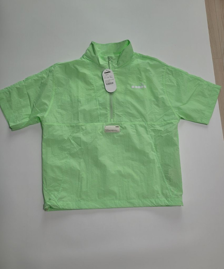 새상품)디아도라 초경량 여름 트레이닝 테니스복L--1