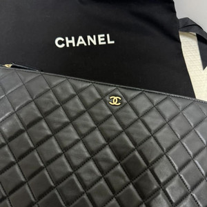 샤넬 램스킨 클러치