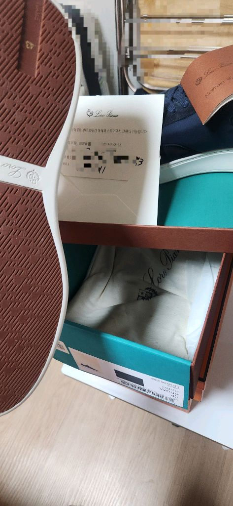 (새제품)로로피아나 뉴포트 워크 스니커즈 블루 네이비--1