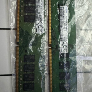 삼성 DDR4 16GB (8GB * 2)