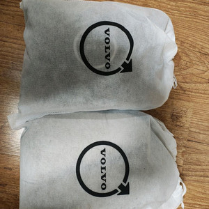 볼보 목베게 2개 일괄 택포