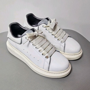 알렉산더 맥퀸 오버솔 스니커즈 38사이즈(240)