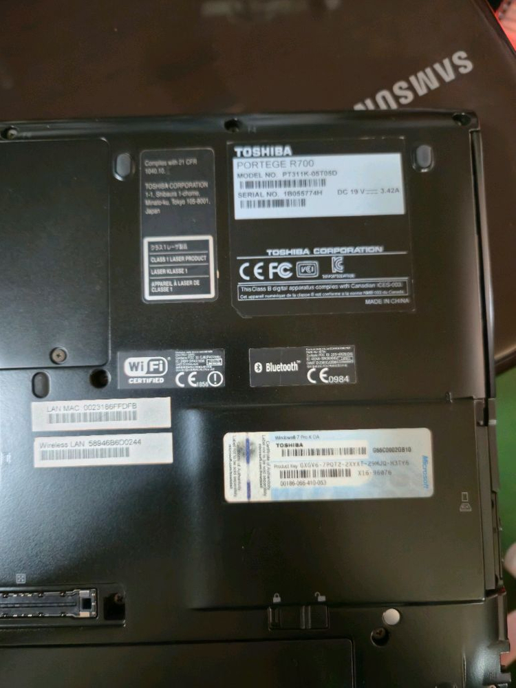 도시바 Portege R700 노트북 이미지