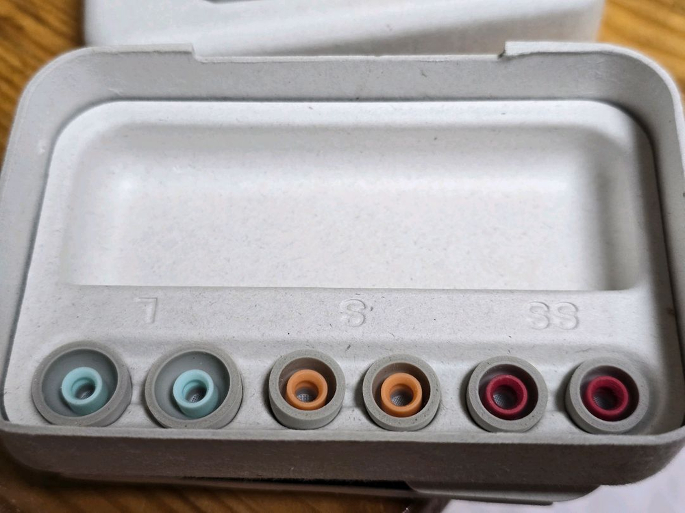 소니 wf1000xm5 무선이어폰 (박스 이어팁 포함)--3