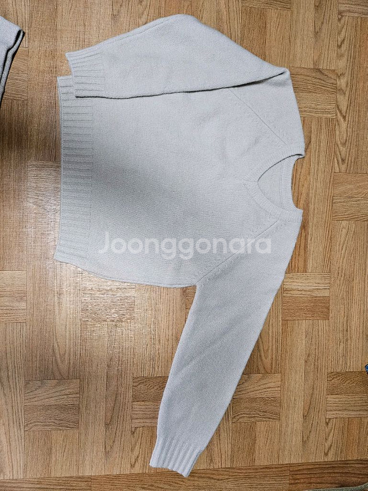 브이넥 니트 #프리사이즈 #포근한 따뜻한 니트--1