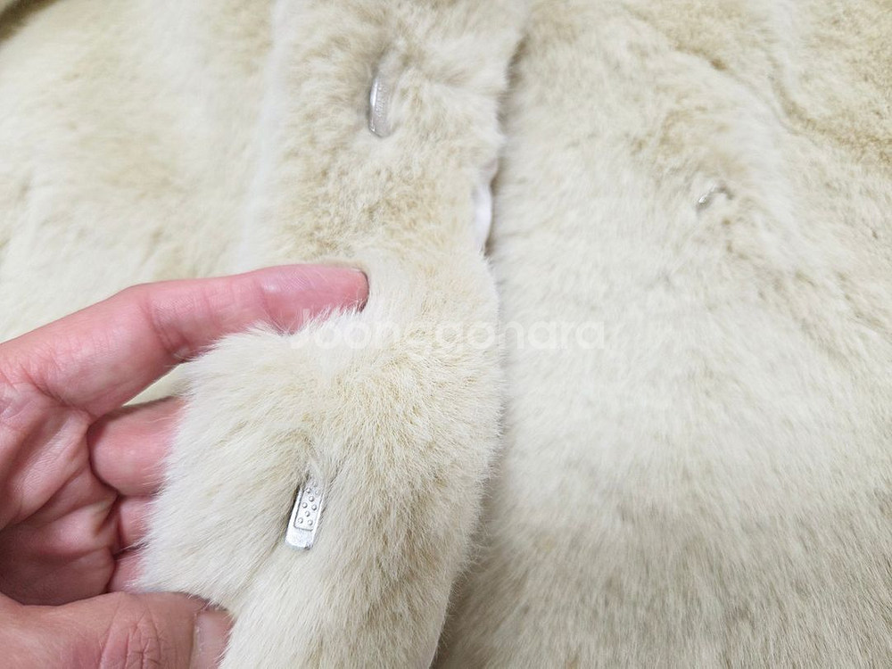 러브유쏘머치(LOVE YOU SO MUCH) 에코퍼 블루종자켓 프리사이즈 새상품--8