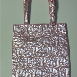 산리오 패딩 헬로키티 토트백 가방 [일본정품 새상품]