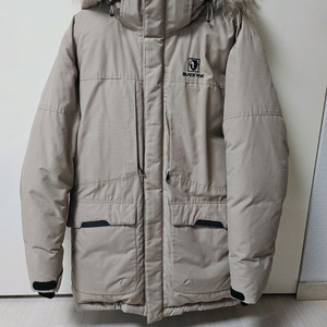 블랙야크다운 패딩 100사이즈