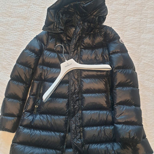 몽클레어수엔블랙