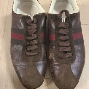 구찌 스니커즈 42사이즈