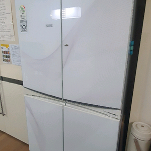 LG DIOS 대용량 4도어 냉장고 (900L급) / 유광 글라스 / 정상작동 이미지