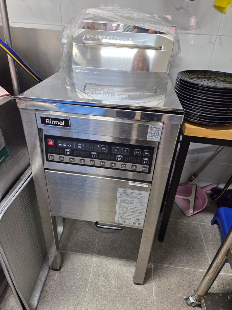 신제품 린나이 튀김기 RFA-M20G (LPG)22L 1구(미사용)--1