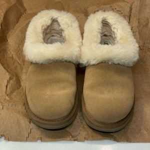 UGG 어그 미어그 정품 단화 225~230 중고