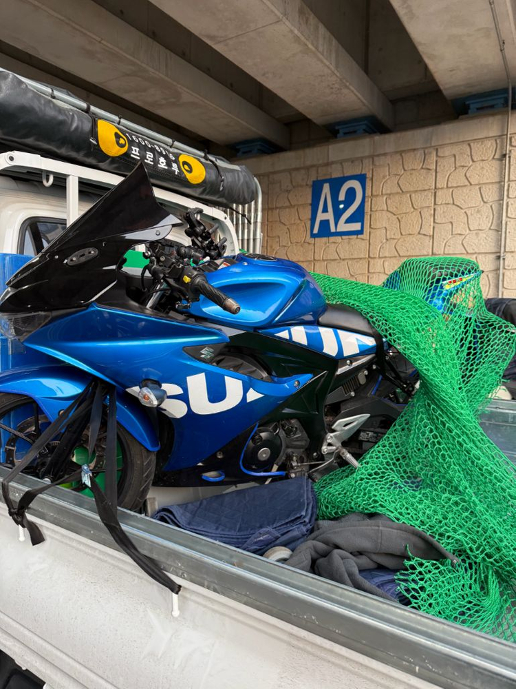 스즈키 gsx r125 이미지