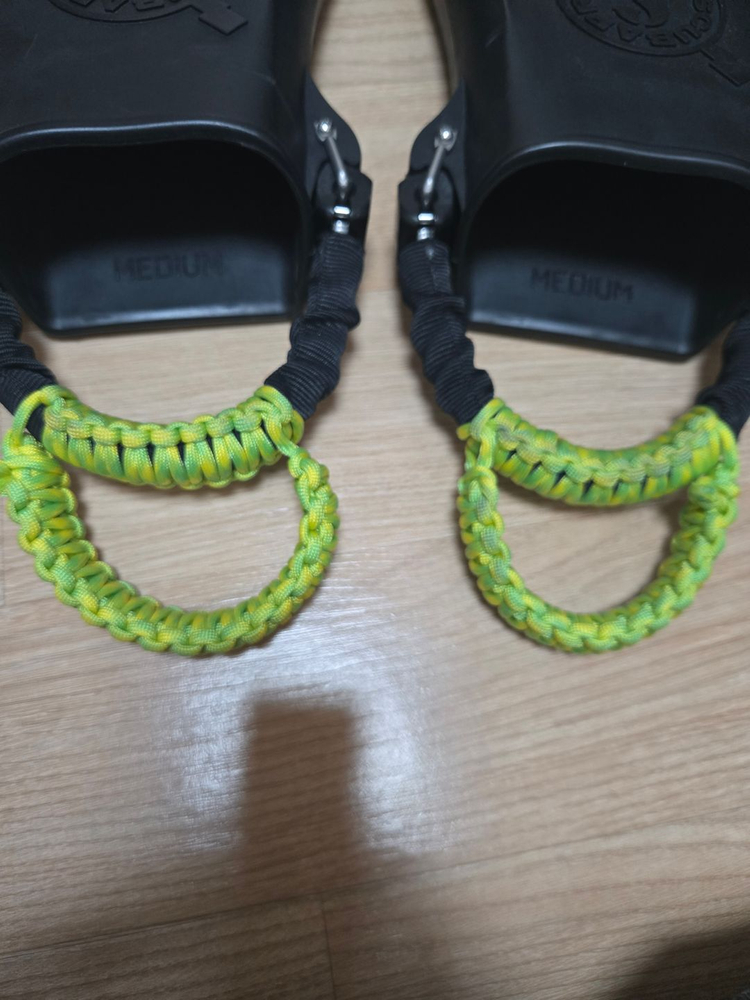 스쿠바프로 신형 제트핀 M 사이즈 팔아요 이미지