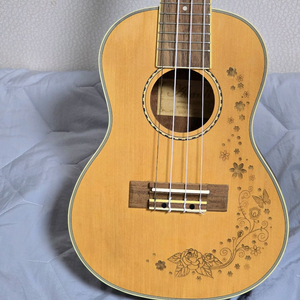 아반티(Auanti 106)우쿨렐레 플라워 디자인 + 전용 가방