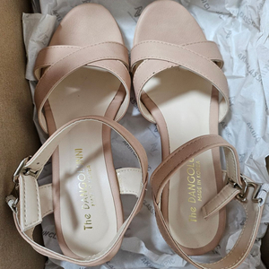 [구두/중고]여성구두 구두 웨지힐/235/무료배송