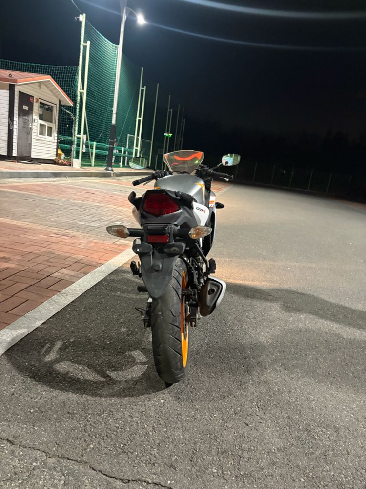 혼다 CBR125r 급처 이미지