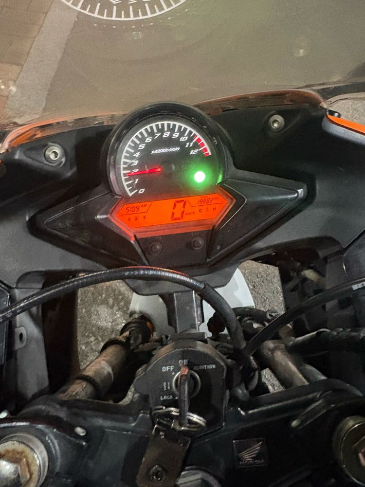 혼다 CBR125r 급처 이미지