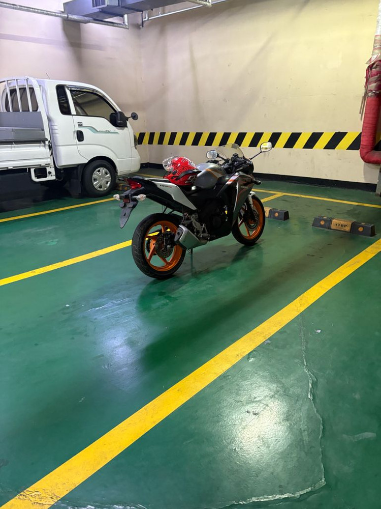 혼다 CBR125r 급처 이미지