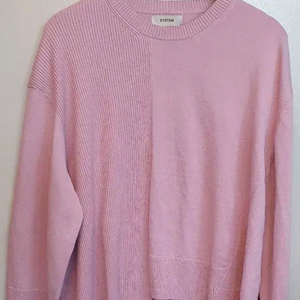 SYSTEM 브랜드 핑크퍼플 니트90F 독특하게 니트 짜임이 반반 다르게 되어있어요. 언발로되어 고급스럽고이쁨 옆트