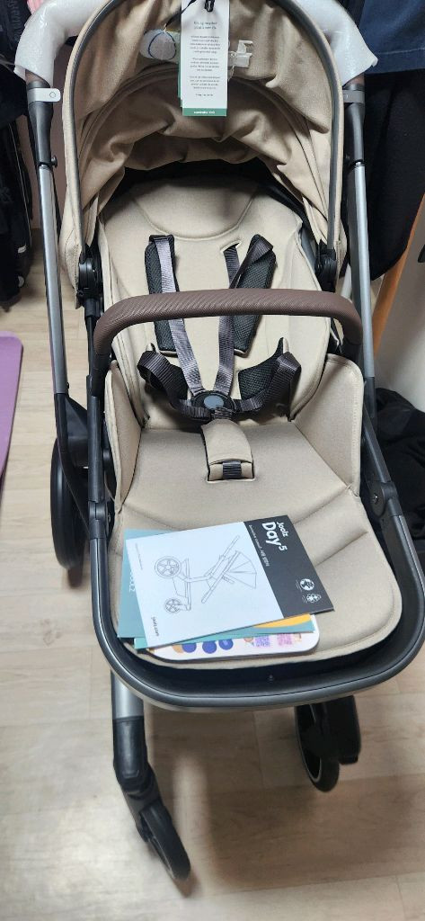 joolz 데이5 샌디타프 아기유모차 대구경북 직접가져다드림--0
