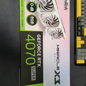 RTX 4070 SUPER 그래픽카드