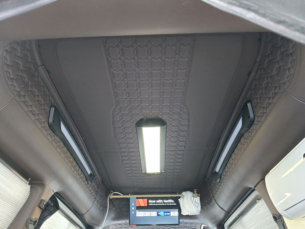 11년형 스타렉스로우루프5인승캠핑카(인산철1040A)-전액할부됨--9