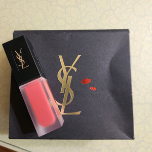 (미개봉)입생로랑 따뚜아쥬 꾸뛰르 벨벳 크림 220호