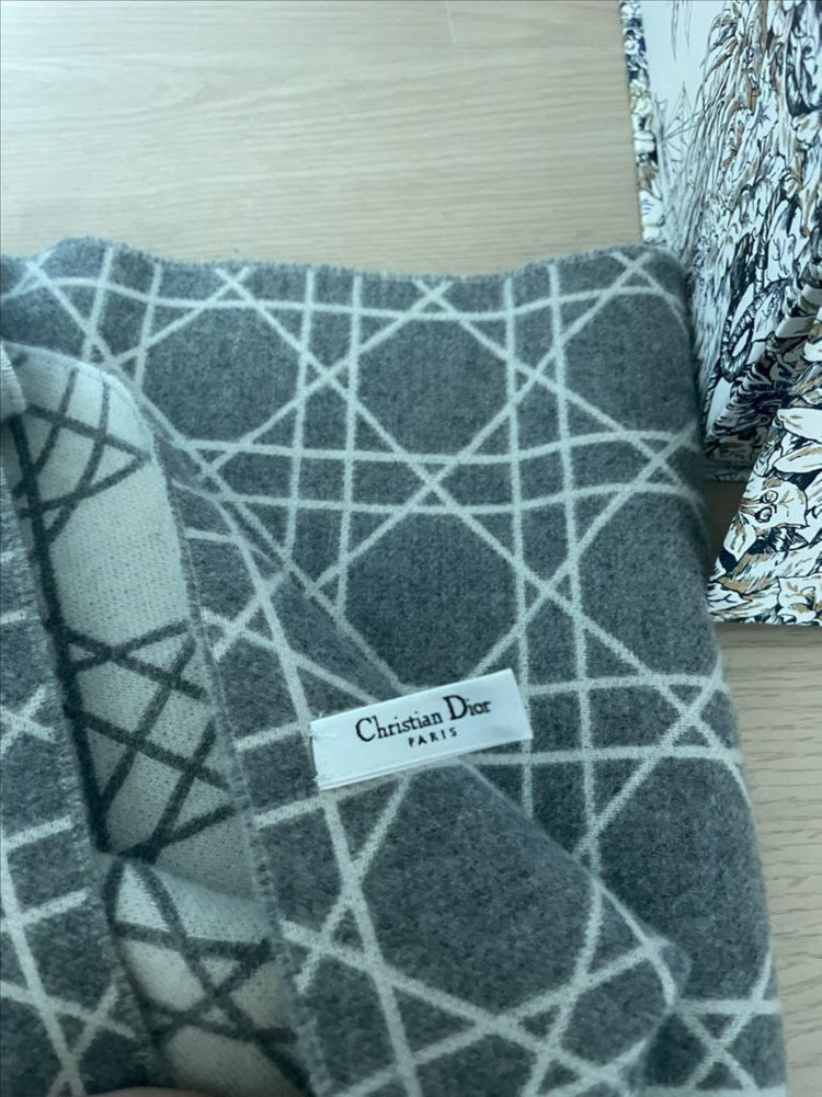 디올 스카프 정품--2