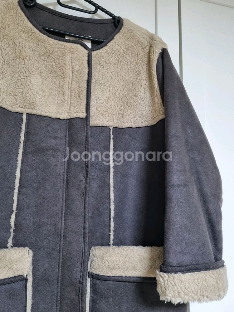 루즈핏 무스탕코트. 프리사이즈--3