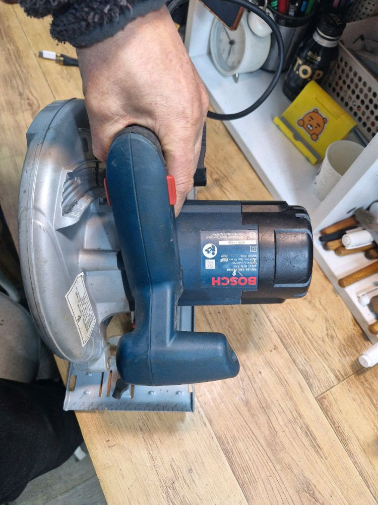 BOSCH 보쉬전기원형톱 GKS190 유선스킬 7인치스킬 A급 이미지