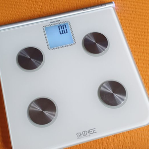 샤이니 체지방 체중계 GBF 800 화이트