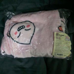 카카오프렌즈 어피치 미니 무릎 담요 핑크색 팝니당!!