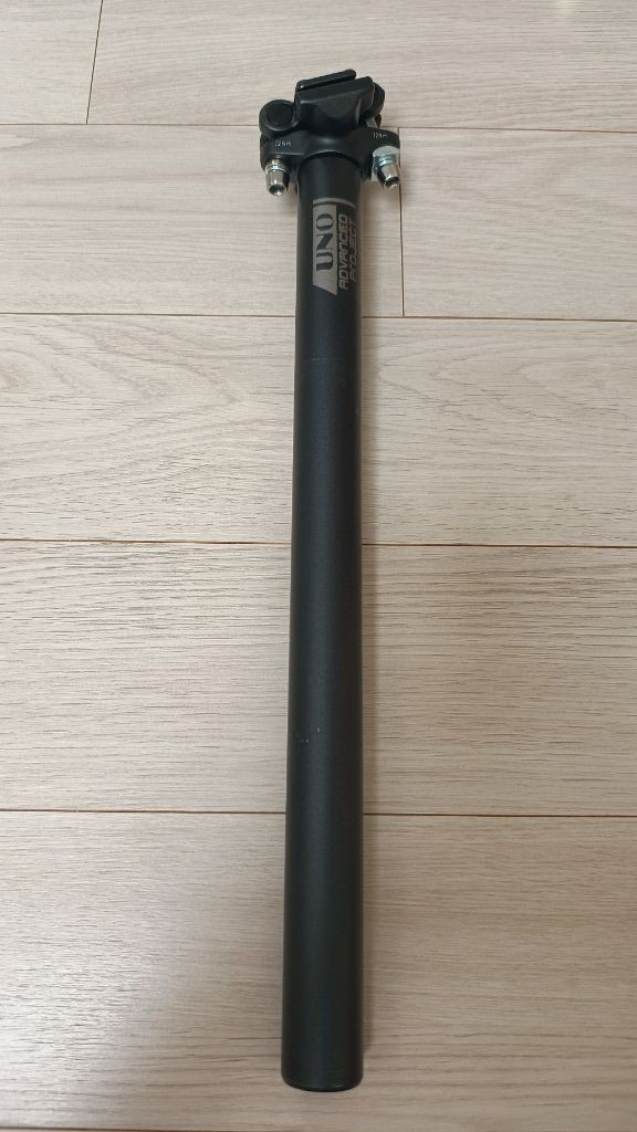 우노 UNO 자전거 싯포스트 이미지