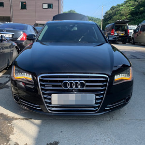 아우디 A8 콰트로 (D4) CDT 3.0 디젤 030458 2013년식 전기형 236,124km 분해 판매합니다 이미지