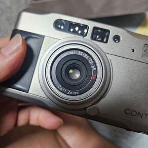 콘탁스 tvs 필름카메라