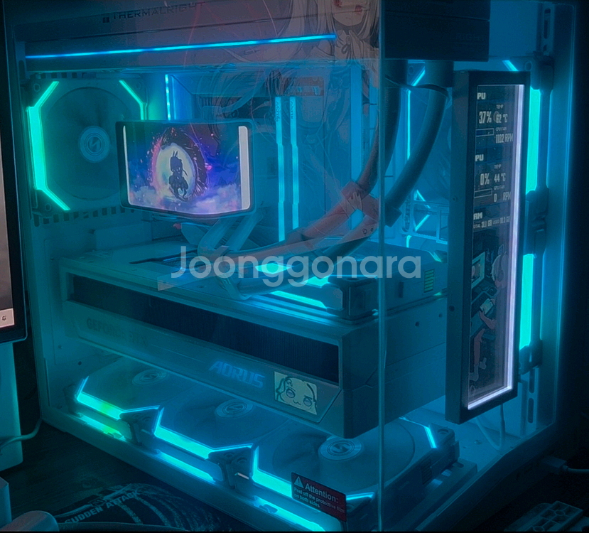 RTX 5090 어로스 마스터 스텔스 화이트--1