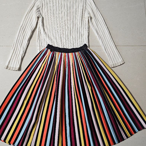 셀덴목티와 컬러플 알로봇치마세트