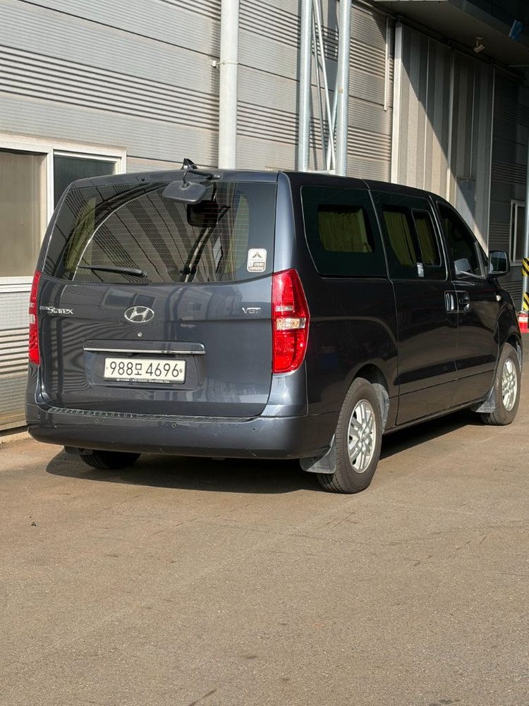 그랜드 스타랙스 캠핑카 이미지