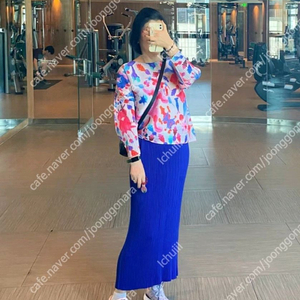 이세이미야케 해칭 스커트 던블루 1사이즈 ~