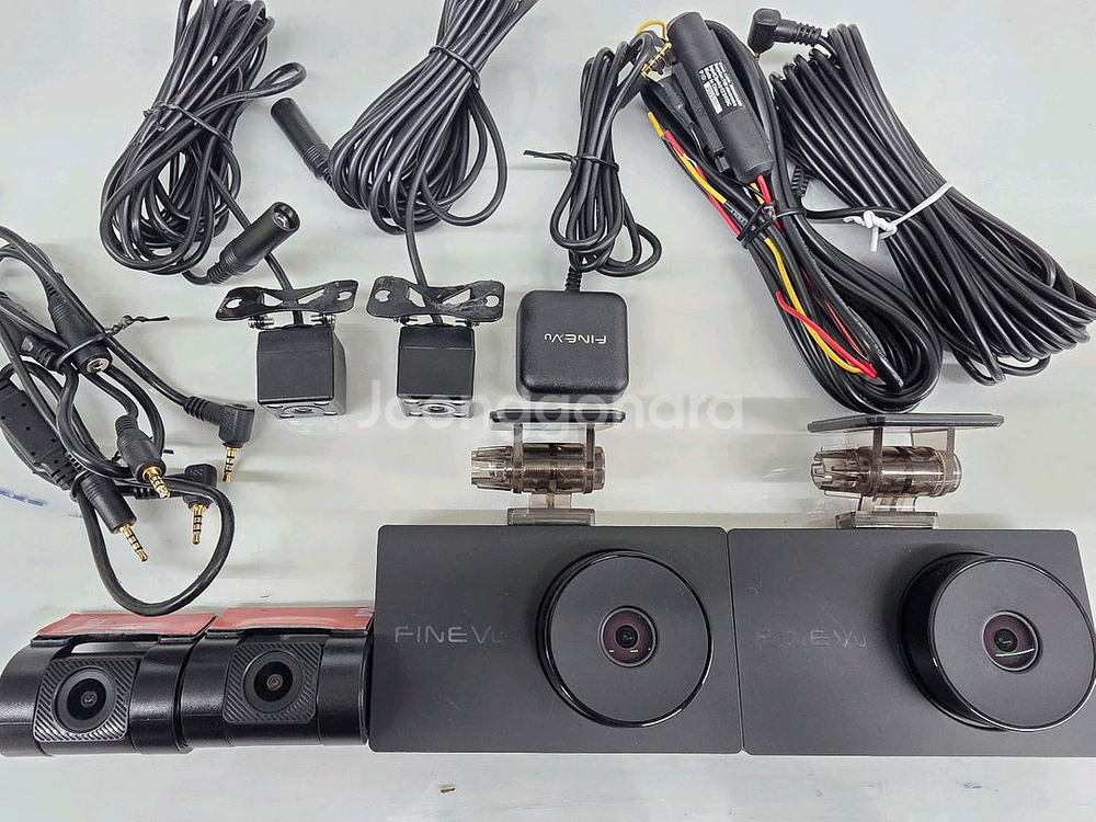 (무료설치,18만)파인뷰 LXQ3300 QHD 최상급 3채널 64기가,GPS안테나 풀세트 블랙박스--0