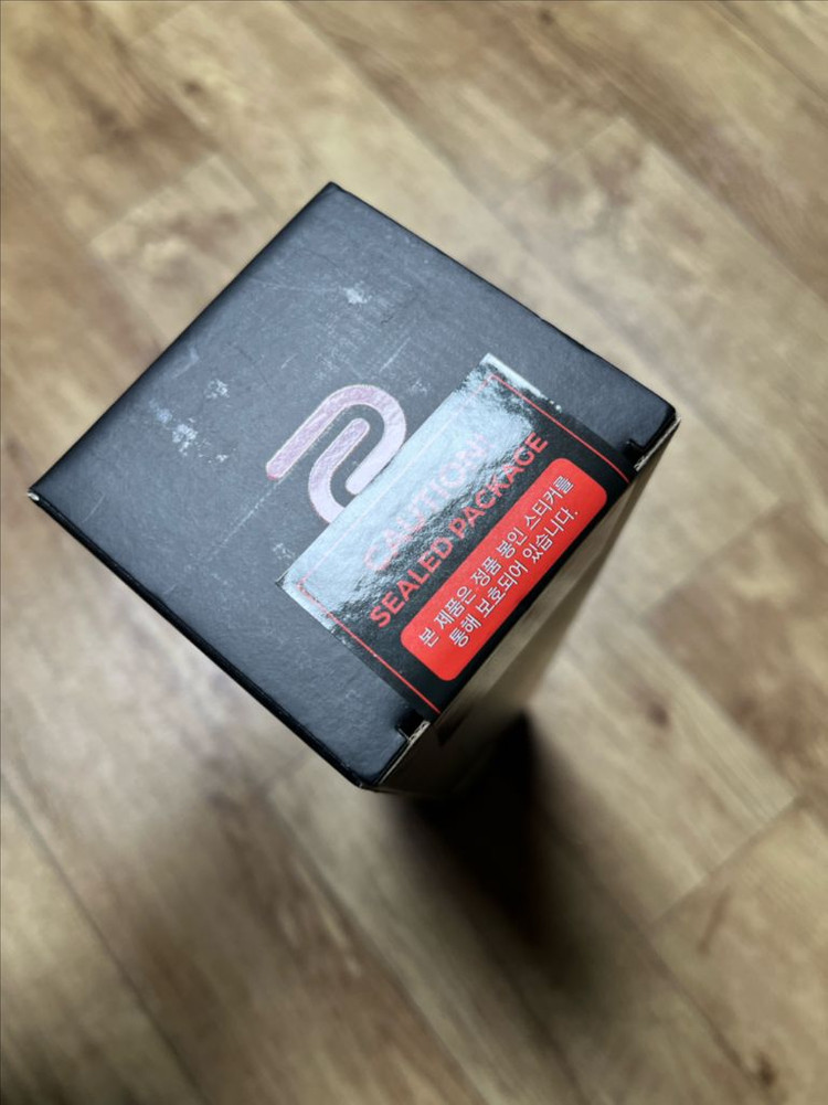 조위 gsr 딥블루 미개봉입니다.--1