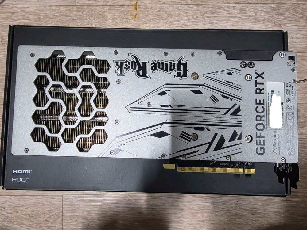 !한정판! Palit GameRock 4070ti 12gb Classic 그래픽카드--3