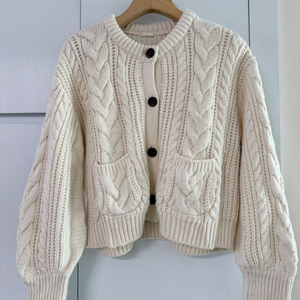 아방 니트 가디건